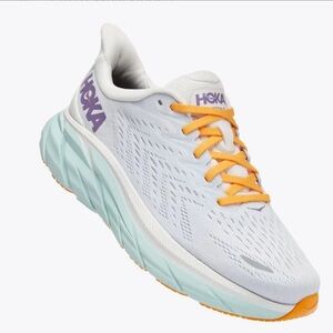 Hoka One One Clifton 8 running shoes with a breathable engineered mesh uppe